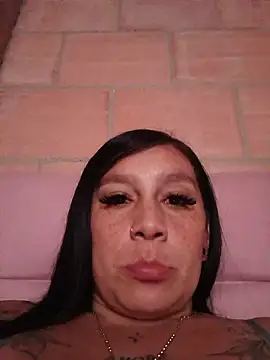 Živá chatovací místnost Milf_NaomiBraunx