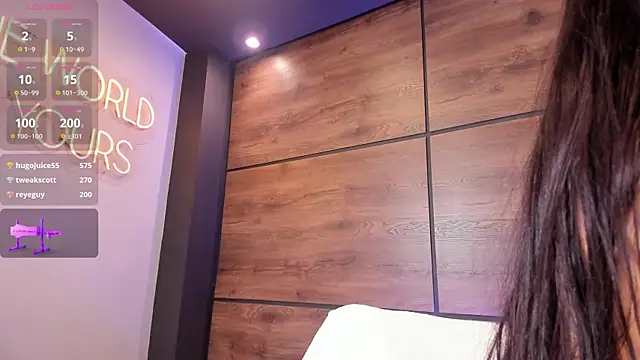 غرفة دردشة Niamonroe المباشرة