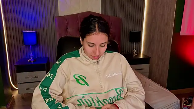 غرفة دردشة Bonnali_lune المباشرة