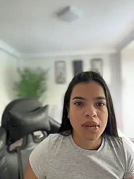 JuanitaMore01 Ruang Obrolan Langsung