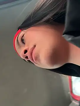 غرفة دردشة JuanitaMore01 المباشرة