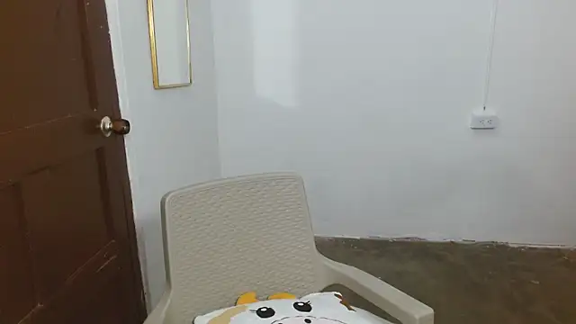 Sala de chat en directo de Thalian