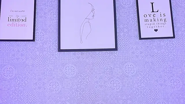 Tina_curlyのライブチャットルーム