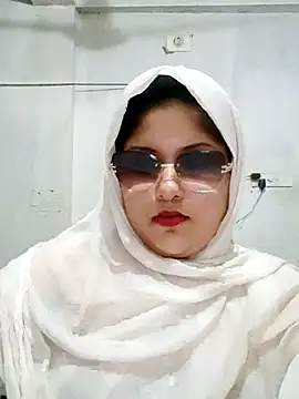Nusrat-N Cameră chat live