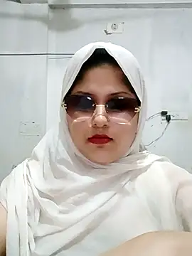 Nusrat-N's Live Chat Room