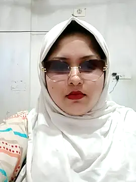 Nusrat-Nn Live chat-huone