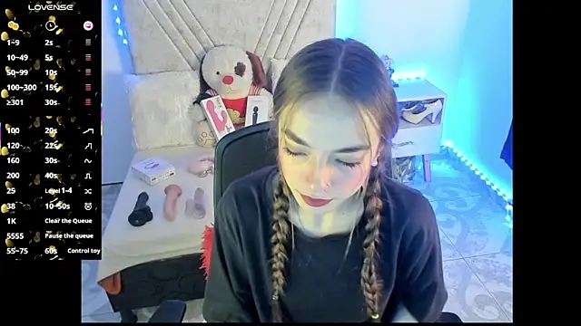 Pokój czatu na żywo – Mia_Victoria22