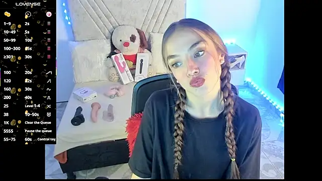 Sala de chat en directo de Mia_Victoria22