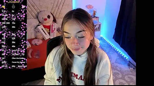 Sala de chat en directo de Mia_Victoria22