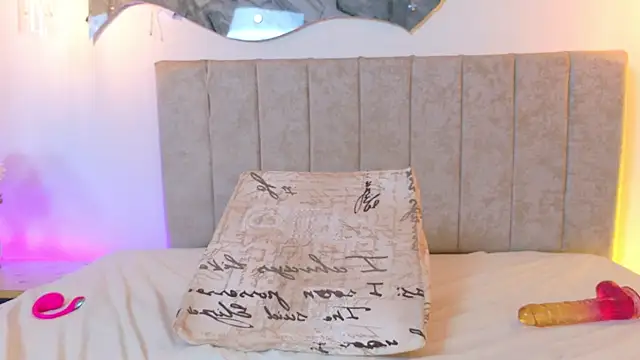 Chat soba uživo modela Carolinagarcia12345