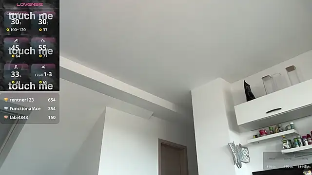 sophianoir_ Adlı Modelin Canlı Sohbet Odası