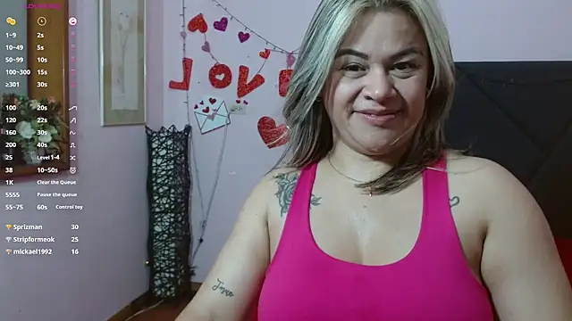 pamela_echeverria – live chatrum