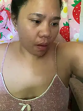 _UrSingleMamiBella_ 即時聊天室