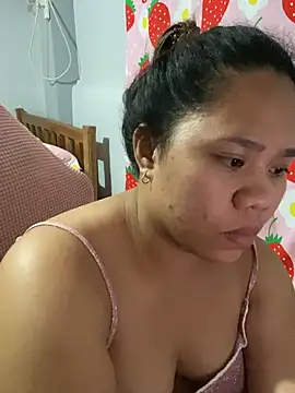 _UrSingleMamiBella_ Adlı Modelin Canlı Sohbet Odası