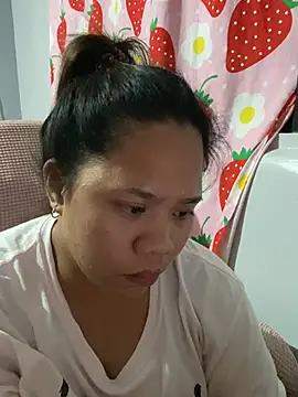 _UrSingleMamiBella_'s Live Chat Room