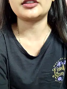 Wild-janvi Adlı Modelin Canlı Sohbet Odası