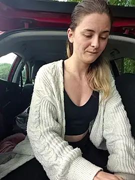 Živá chatovací místnost Melly4You