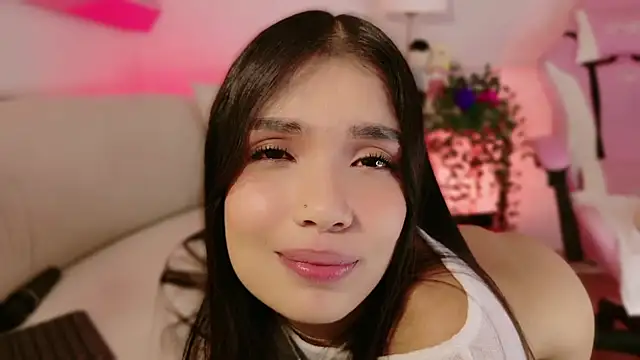 Cutie_Riley – Naživo chatovacia miestnosť