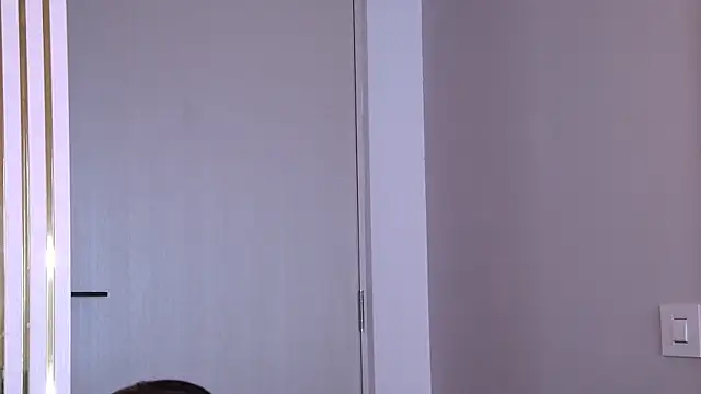 Pokój czatu na żywo – YasminaMoon