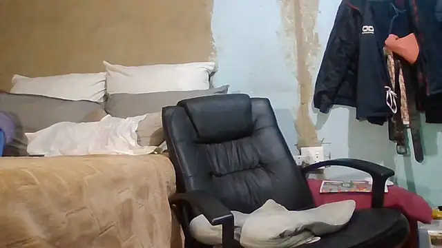 Nicky52 élő chatszobája
