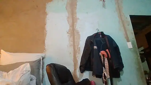 Nicky52's Live Chat Room