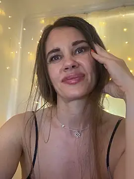 LucieMack – live chatrum