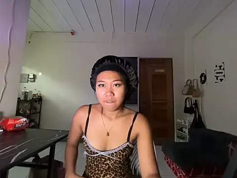 PinayLina18 Live chatroom