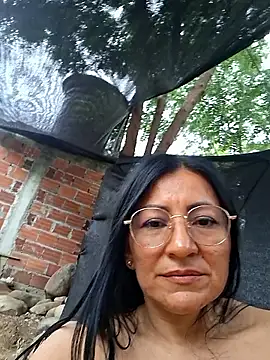 maturexxxnaughty Adlı Modelin Canlı Sohbet Odası