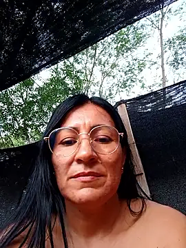 maturexxxnaughty Adlı Modelin Canlı Sohbet Odası