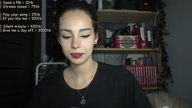 חדר צ'אט בשידור חי של Yuna5343