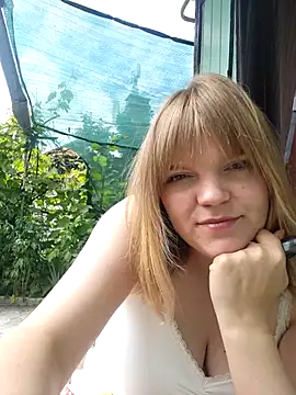 JuicyKate29 – live chatrum