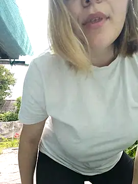 JuicyKate29 Live chatroom