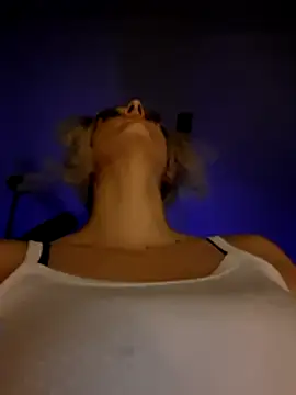غرفة دردشة Splash_Queen420 المباشرة