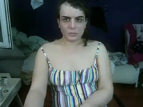 חדר צ'אט בשידור חי של turkishTransEfsun