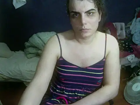 חדר צ'אט בשידור חי של turkishTransEfsun