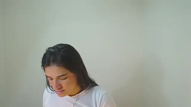shyness_alice – live chatrum