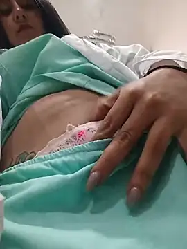 חדר צ'אט בשידור חי של CAROLINE__07