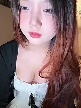 mimi9420 Adlı Modelin Canlı Sohbet Odası