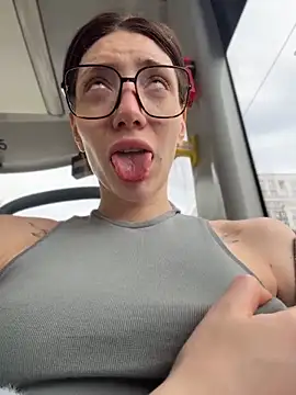 BallerinaCappuccino_ Adlı Modelin Canlı Seks Kamerası Şovu