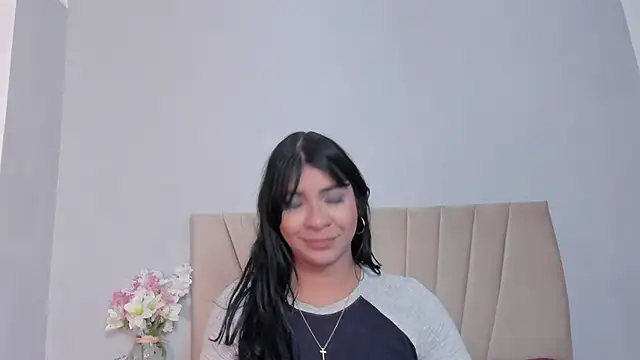 Chat soba uživo modela Laura-angeel