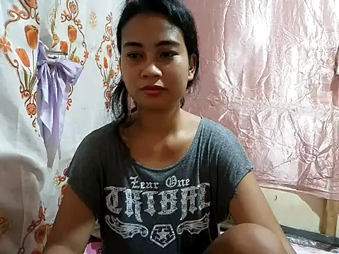 sweet_celine16's Live Chat Room