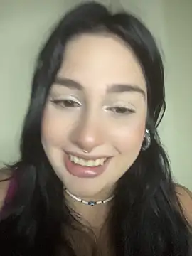 pudizinhaa Adlı Modelin Canlı Sohbet Odası