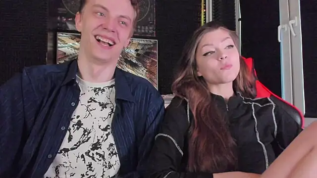 enker – Naživo chatovacia miestnosť