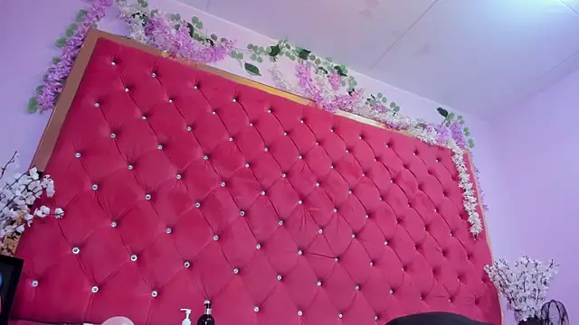 Nanis_James Live chatroom