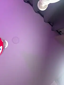 Sala de chat ao vivo de Mavii_
