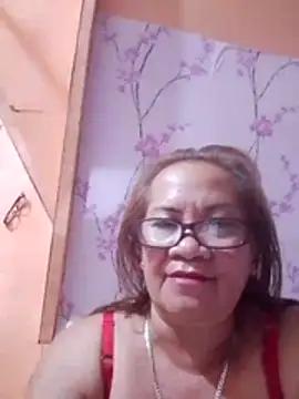 vickyhot1966 Adlı Modelin Canlı Sohbet Odası