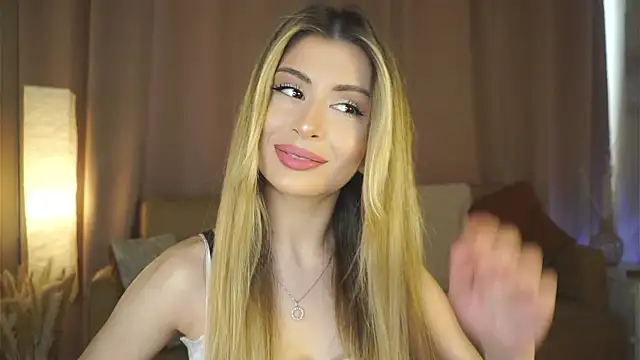 GeorginaHarn's Live Chat Room