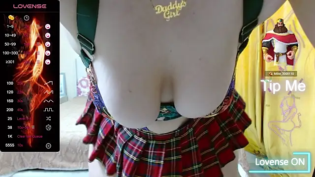 Daddyisssues1's Live Chat Room