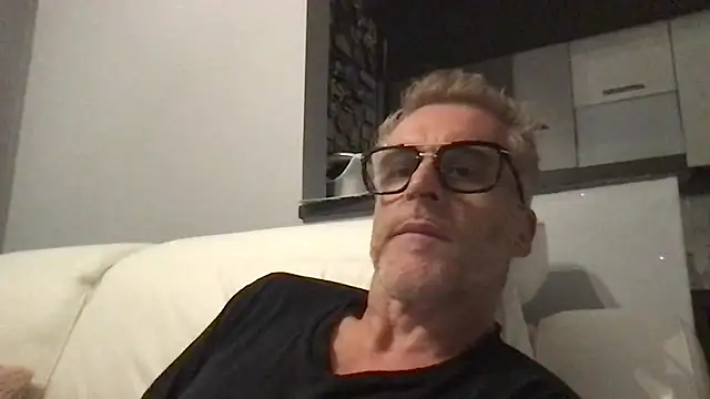 Axl_hot: δωμάτιο απευθείας συνομιλίας