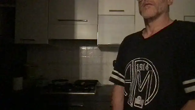 Axl_hot Live Chatraum